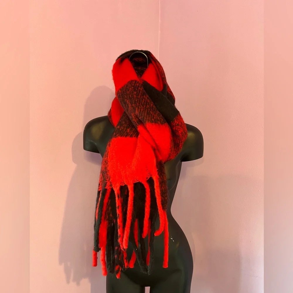 NWT Bulky Steve Madden Scarf - Picture 7 of 9